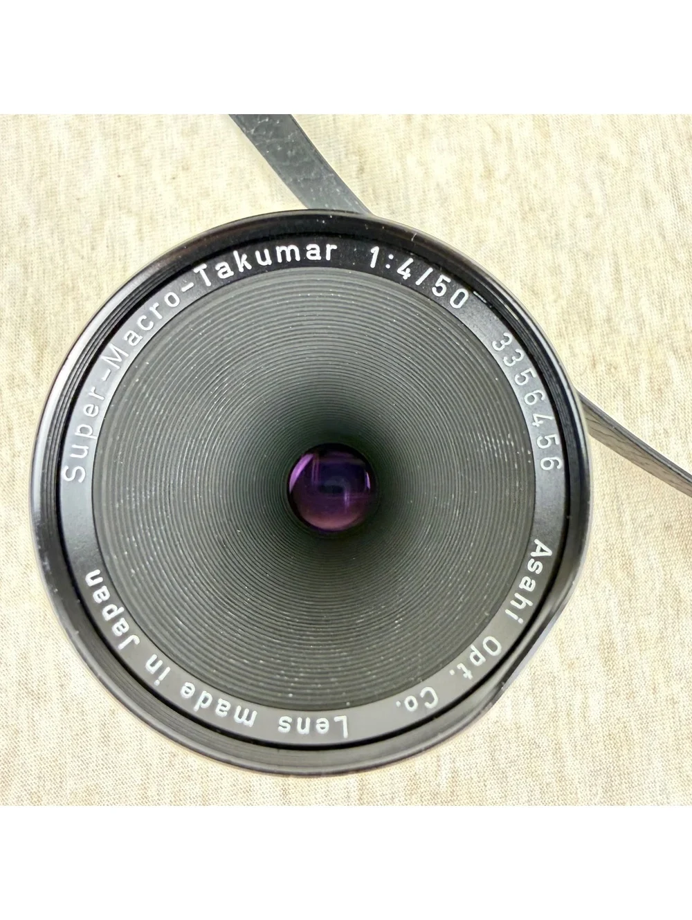 Asahi Pentax Super-Macro-Takumar 50mm f/4 M42 Macro Lens Case Tested